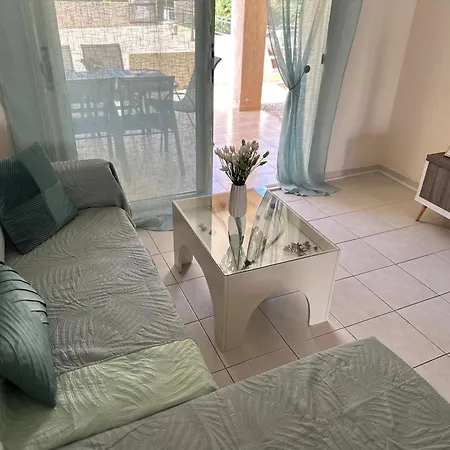 Royal Seacrest F G5 Ground Floor Appartement