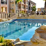 Royal Seacrest F G5 Ground Floor Appartement *
